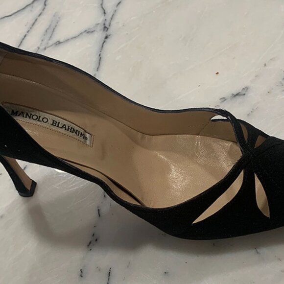 Vintage Manolo Blahnik Black Suede Heels - Picture 5 of 14